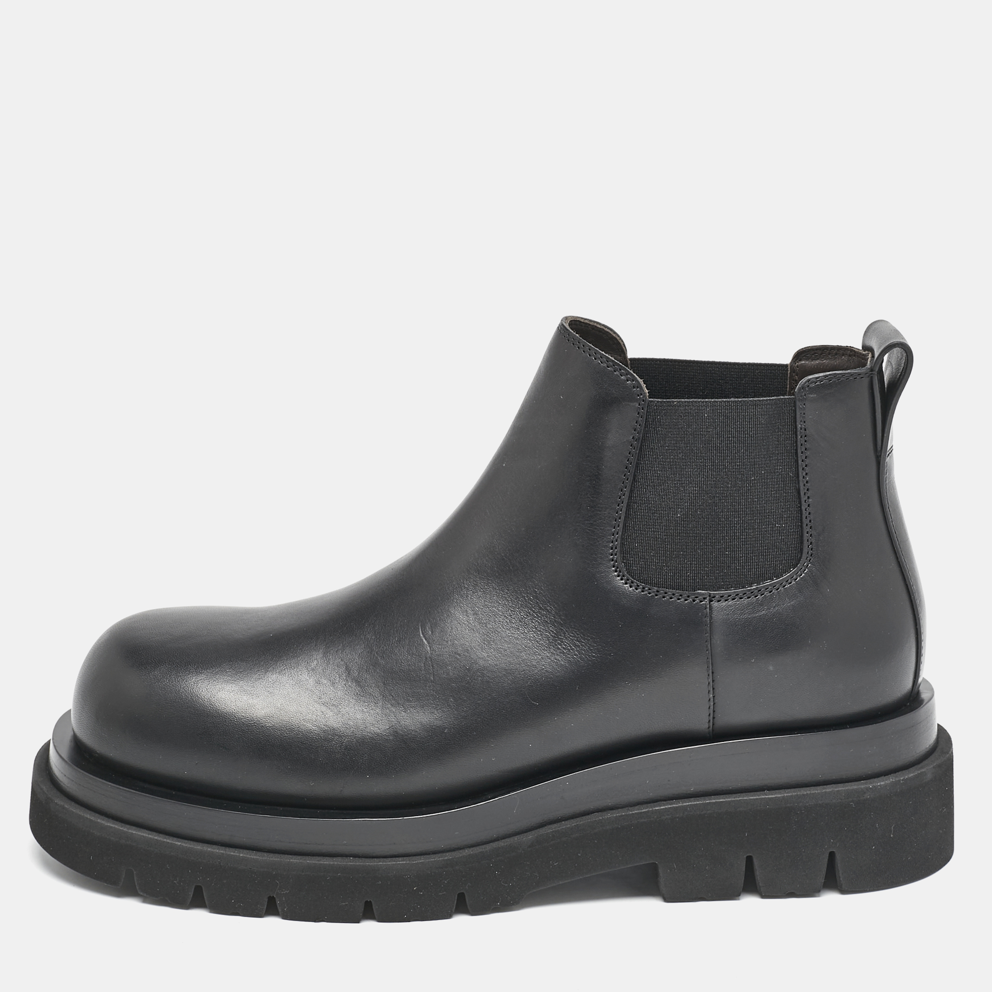 Dress Boots  The Luxury Closet Bottega Veneta Black Leather Chelsea Boots Size 41.5