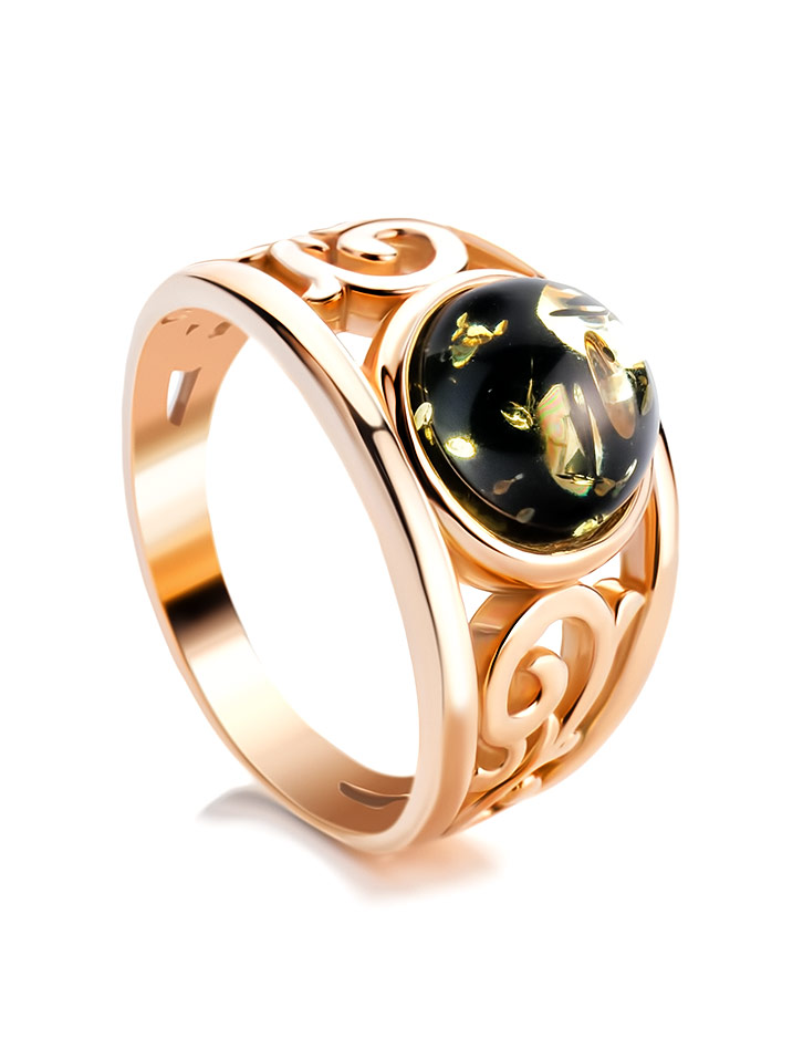  Изысканное золочённое кольцо с натуральным зелёным янтарём «Шахерезада»