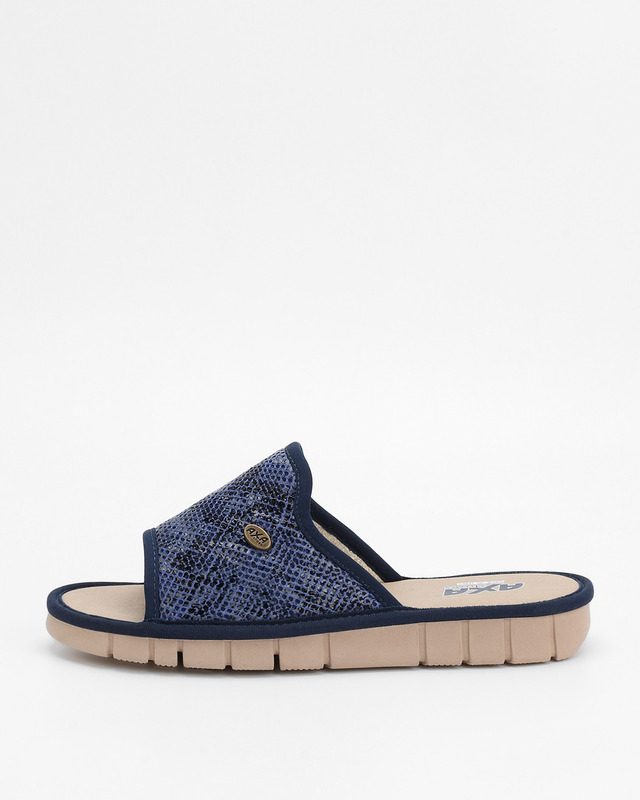 Тапочки на антискользящей подошве с технологией DEO-Fit