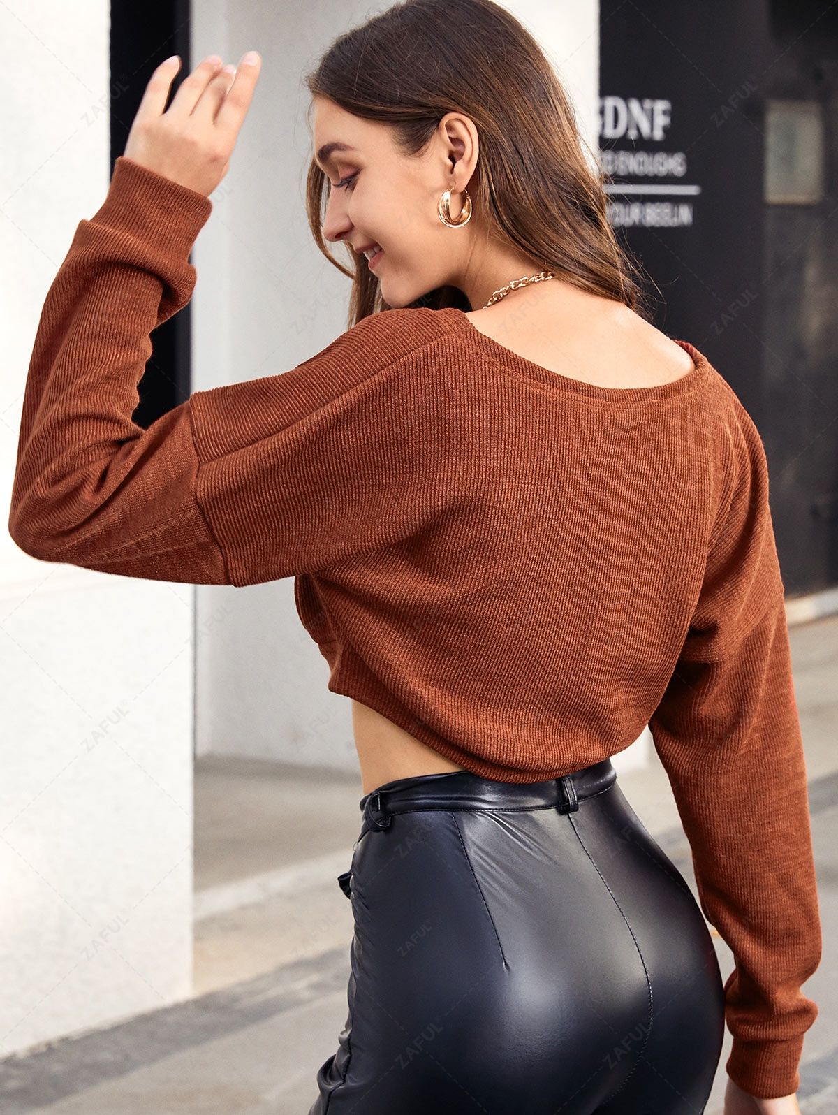 Sweaters ZAFUL Loose V Neck Cropped Knitwear
