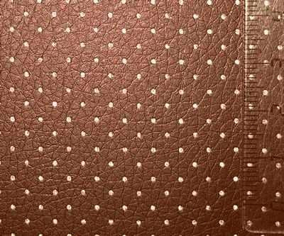 Ткани для скрапбукинга  Мир вышивки КЛ.24877 Кожа перфорированная искусств. цв.т.коричневый
