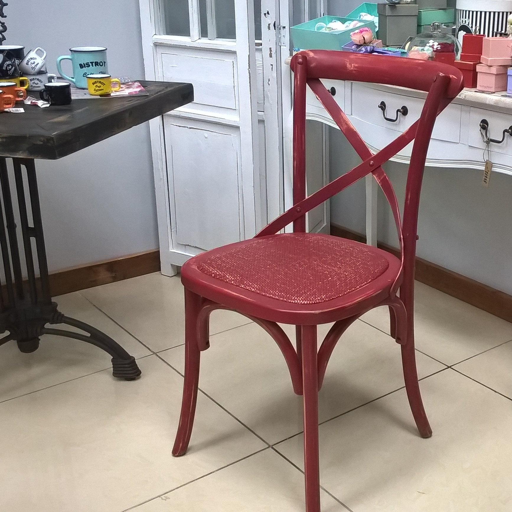   Berry Hills Винтажный стул (Мебель и предметы интерьера)
