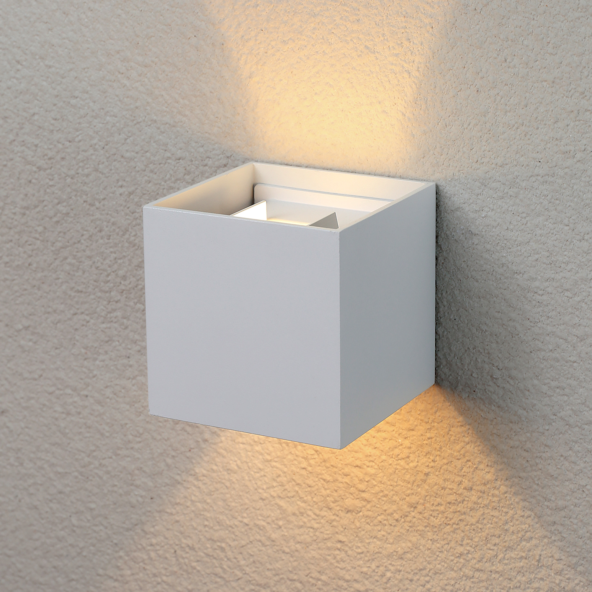 Уличный настенный светильник Elektrostandard 1548 1548 TECHNO LED WINN