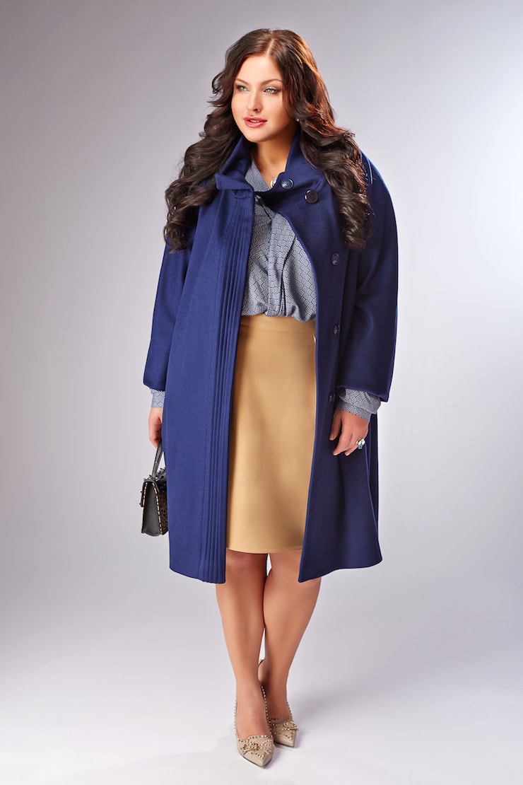 Женское пальто с цельнокроеным рукавом