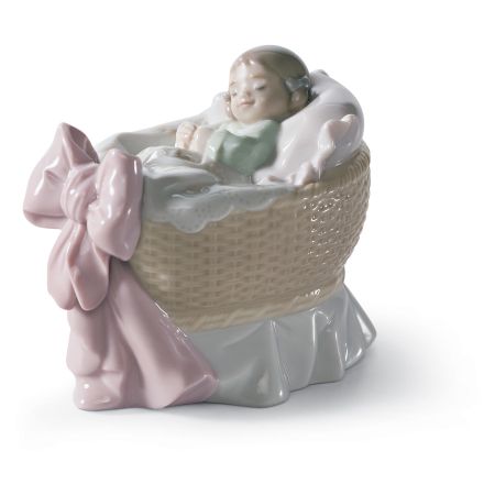 Фигурка Lladro Сокровище, девочка 7х9 см