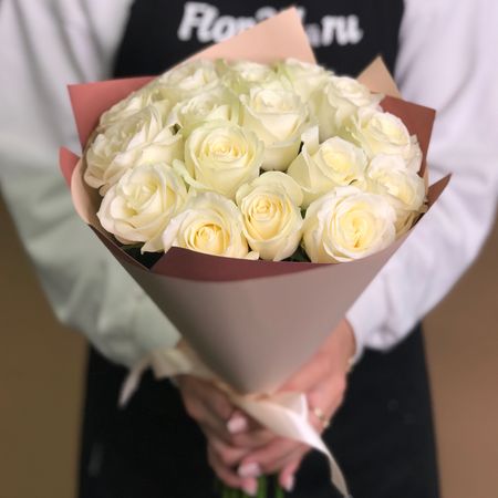  Букет из 17 белых роз (40 см)