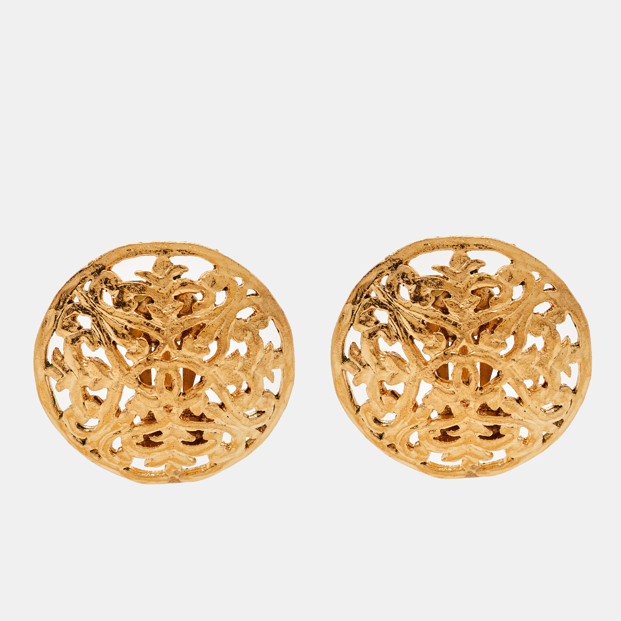 Chanel CC Vintage Gold Tone Round Clip Earrings