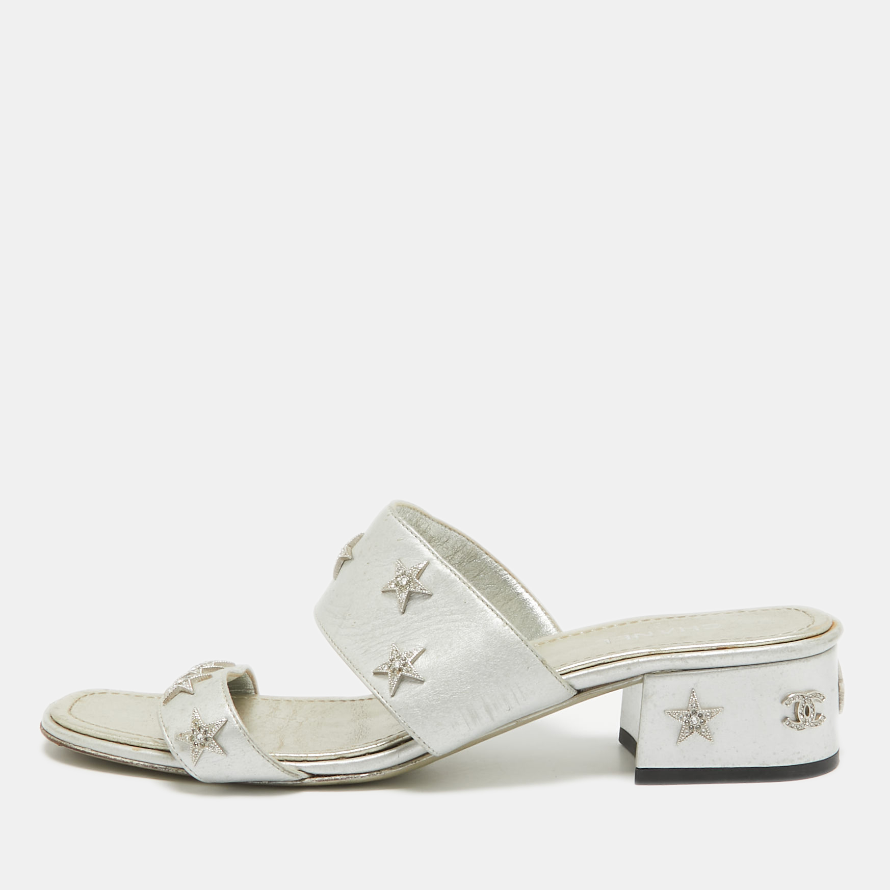 Chanel Silver Leather Star Crystal Embellished Slide Sandals Size 38.5