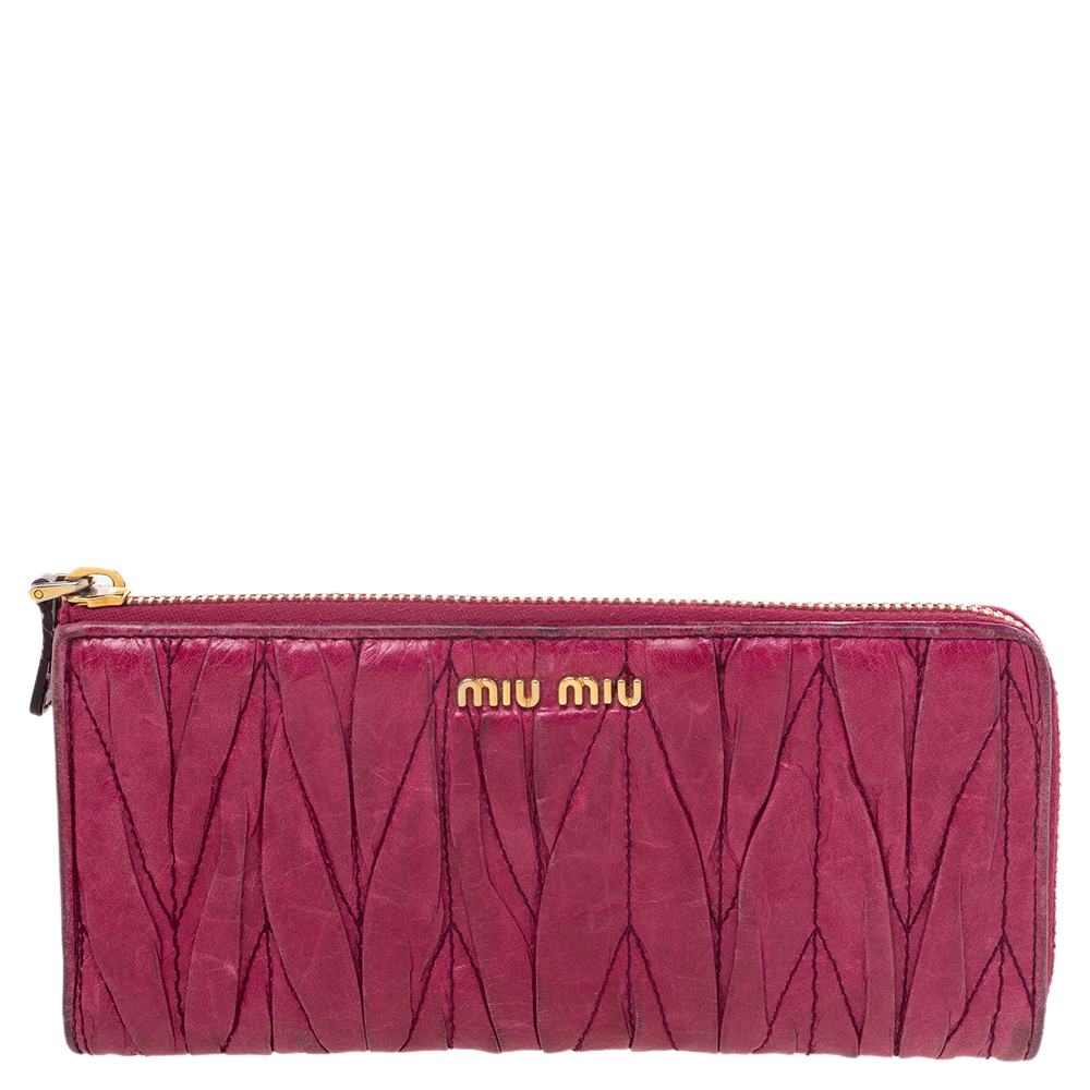 Miu Miu Pink Leather Matelassé Zip Around Wallet