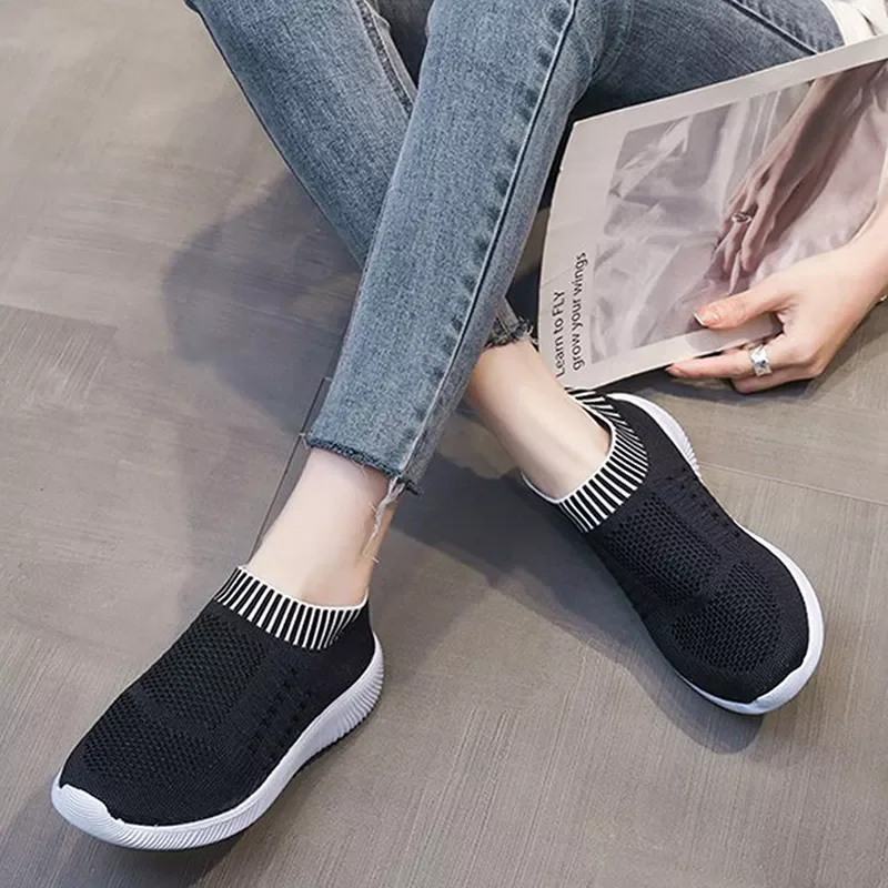 Casual Shoes Gym Shoes Sport Fashion Breathable Mesh Walking Vulcanized Shoes Woman White Sneakers Women Tenis Feminino