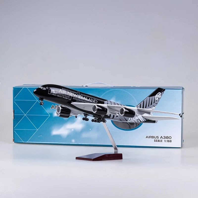 1/160 47CM A380 Newzealand Aircraft New Zealand Airlines Model W Light and Wheel Landing Gear Diecast Plastic Resin Plane Toy