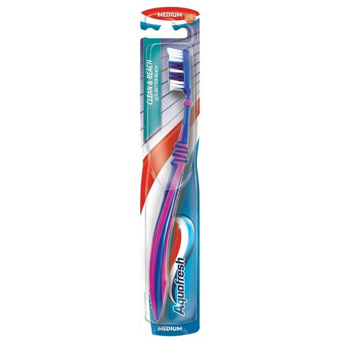 Зубная щетка Aquafresh Clean & Reach, розовый