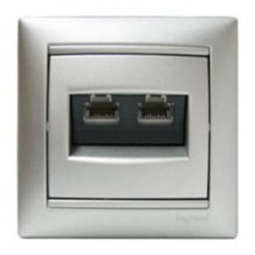 Legrand 770231 Розетка информационная двойная 2хRG45 cat.5e-