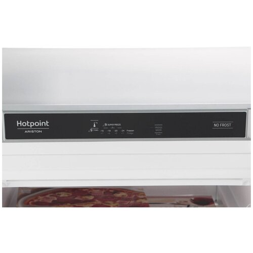 Морозильник Hotpoint-Ariston HFZ 6175 S