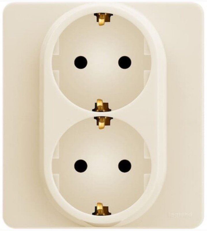 Розетка Legrand 673751 Inspiria слоновая кость 2 x 2К+З - немецкий стандарт - 16 А - 250 В