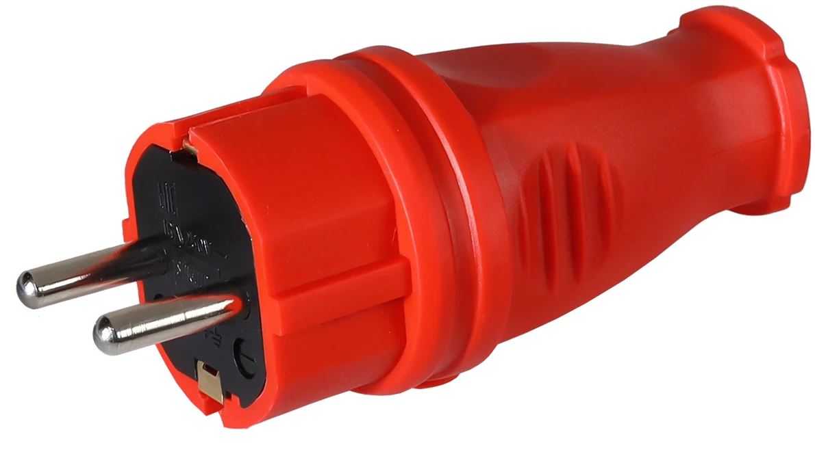 Вилка SmartBuy SBE-16-P07-Rr прямая каучуковая 230В, 2P+PE, 16A, IP44 красная (1/20)