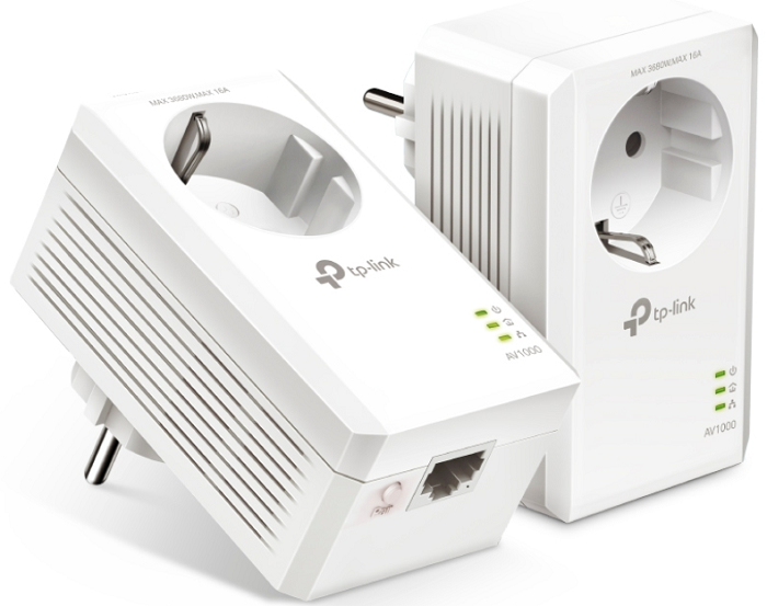 Комплект TP-LINK TL-PA7017P KIT гигабитных адаптеров Powerline AV1000 со встроенной розеткой