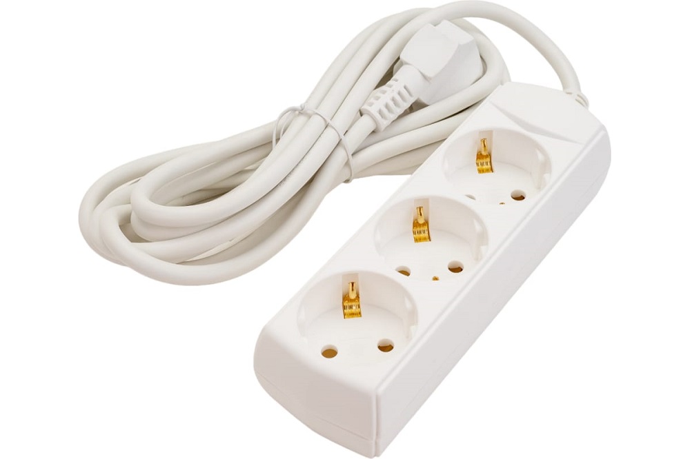 Удлинитель GENERICA WYP10-10-03-03-Z-G 3х3м с заземл. 10А IP20 У03 2P+PE 250В 3х1