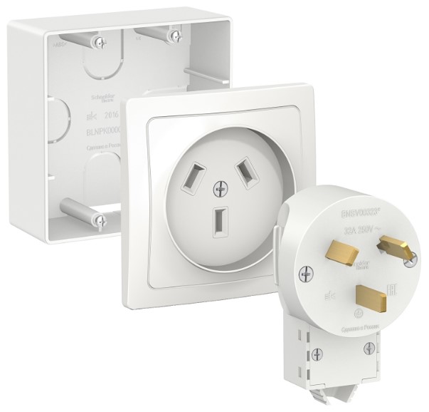 Комплект Schneider Electric BLNSK003231 силовой 32 А, 250 В: розетка, вилка, подъемная коробка бел
