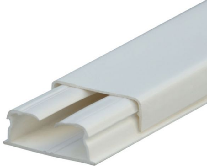 Мини-плинтус Legrand 030017 - DLPlus - 32x20 мм, 1 секция, длина 2,1 м, белый