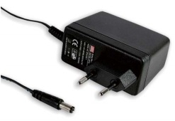 Адаптер сетевой Mean Well GS15E-8P1J настольный, 15Вт, вход 90...264B AC 47...63 Гц, 135...370B DC, выход 15B/1A, изоляция 3000B AC, 100x58.5x32.8мм,