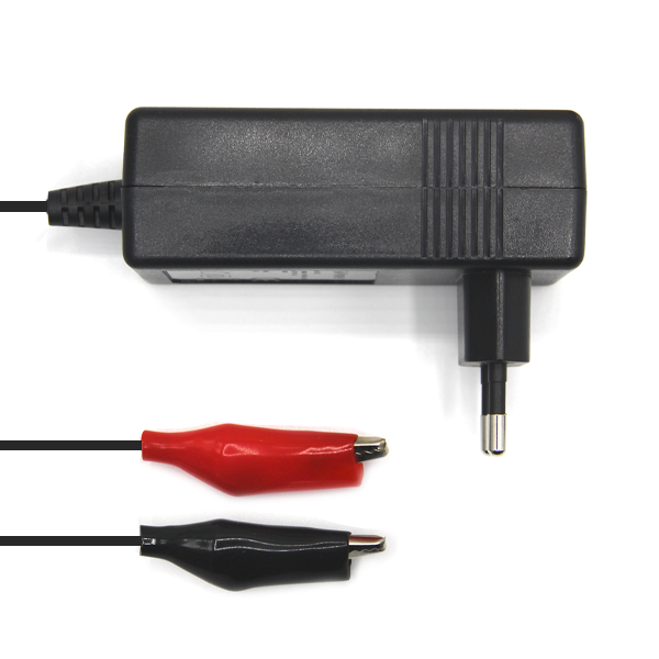 Зарядное устройство GoPower 00-00015352 для свинцово-кислотных аккумуляторов 6 и 12V ProLab 6-12 1.0A (1/100)