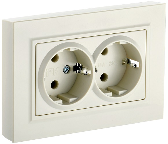 Розетка IEK BR-R21-16-K10-F 2-м СП BRITE РС12-3-БрКр 16А в сборе с заземл. без защ. шторок бежевая