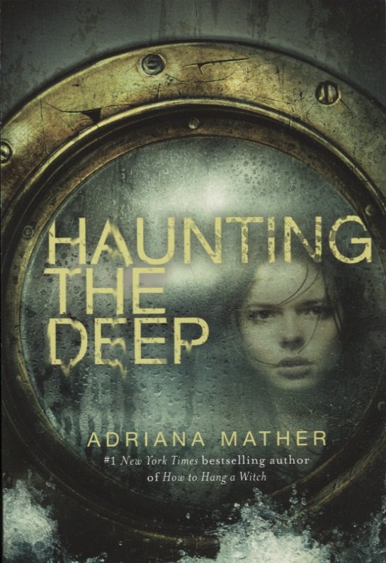   Читай-город Haunting the Deep