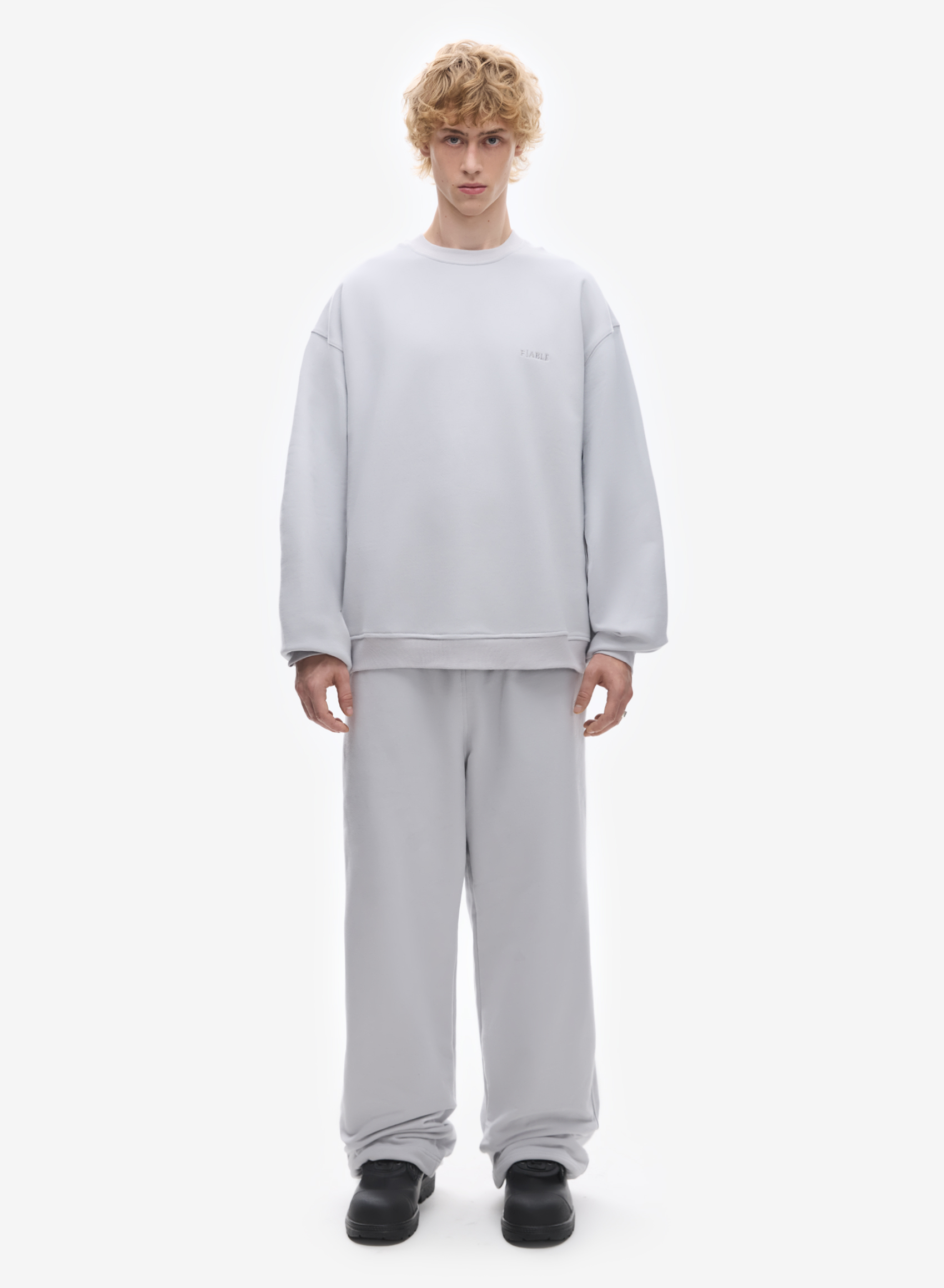 Свитшот Uniform Off-White FABLE