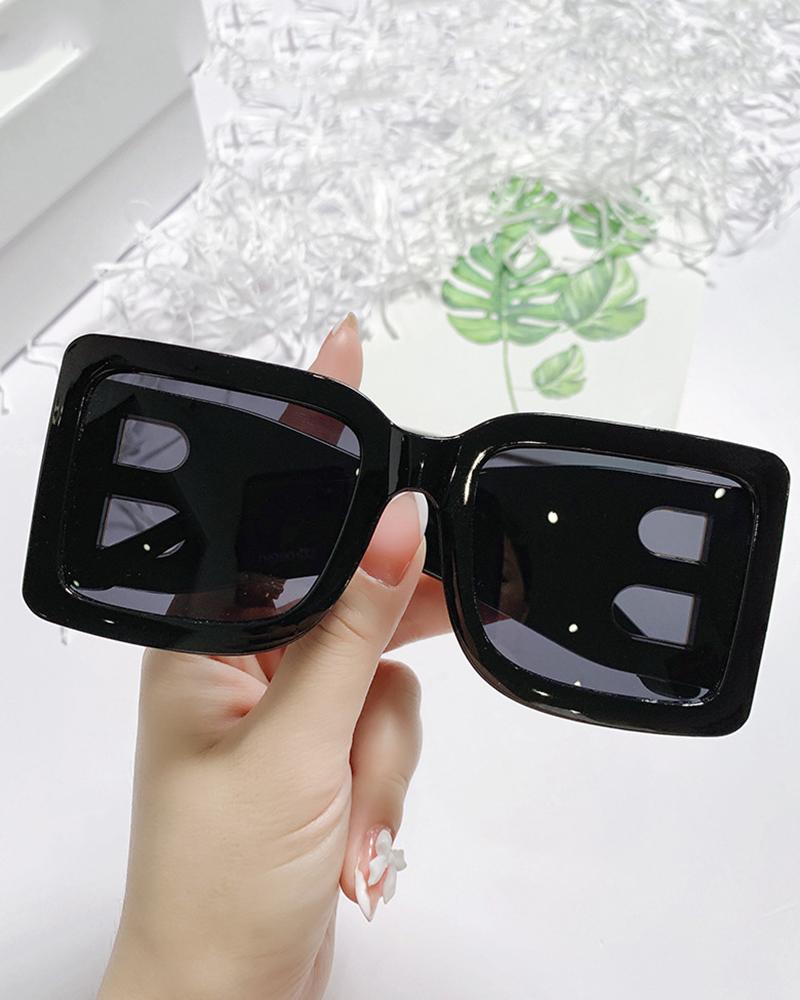 1Pair Square Frame Letter Pattern Sunglasses