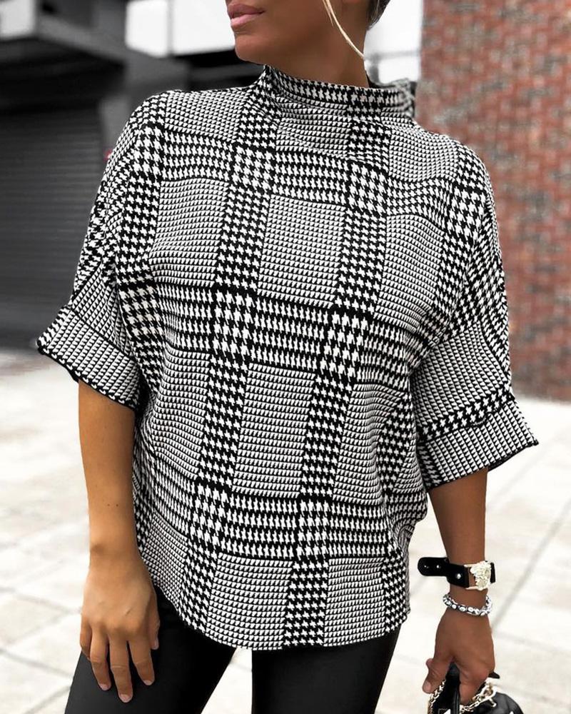 Houndstooth Print Half Sleeve Knit Top