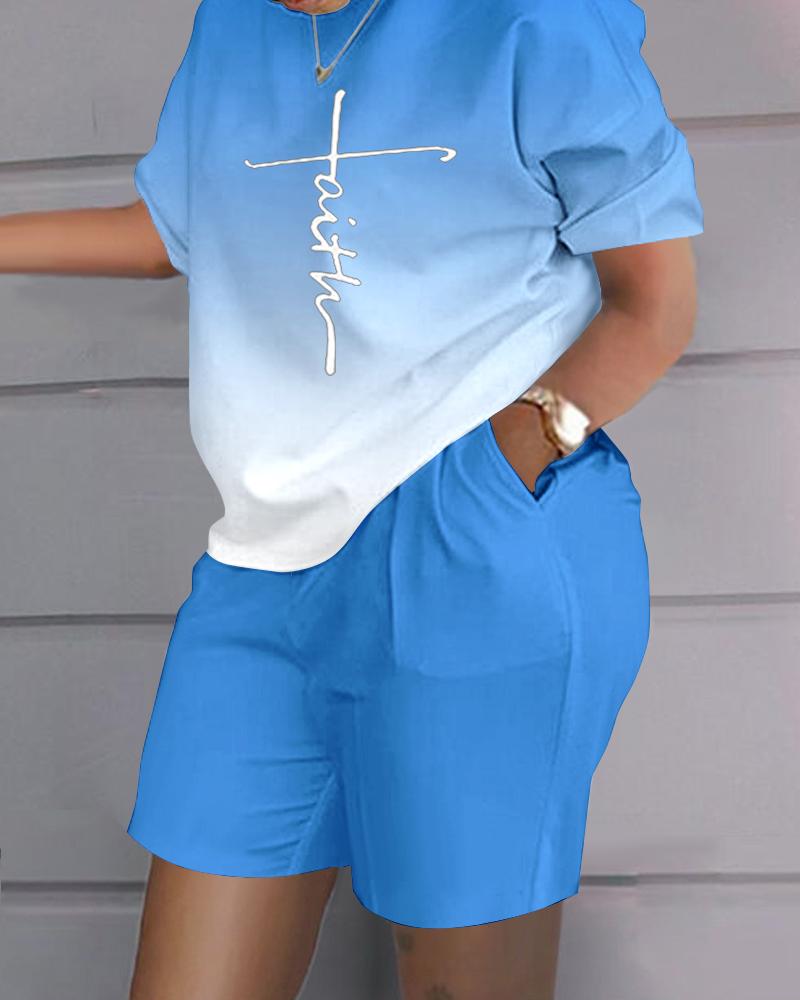 Plus Size Faith Print Ombre Top & Pocket Design Shorts Set