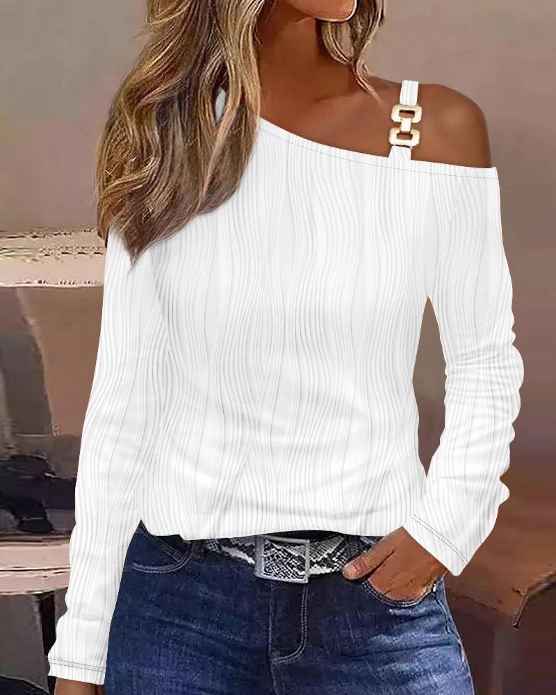 T-shirt & Tees Chain Decor Cold Shoulder Textured Top