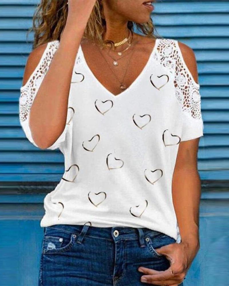 Cold Shoulder Heart Print T-shirt