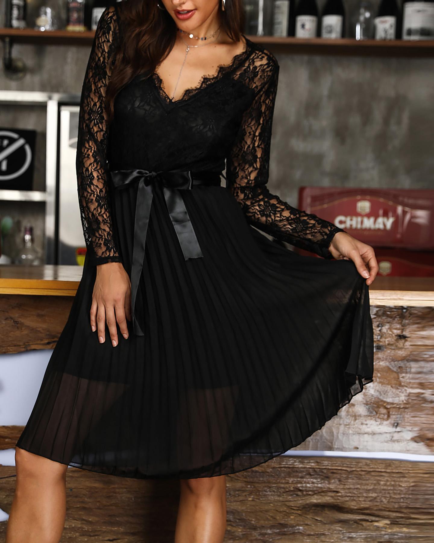 V-neck Lace Bodice Pleated Dress