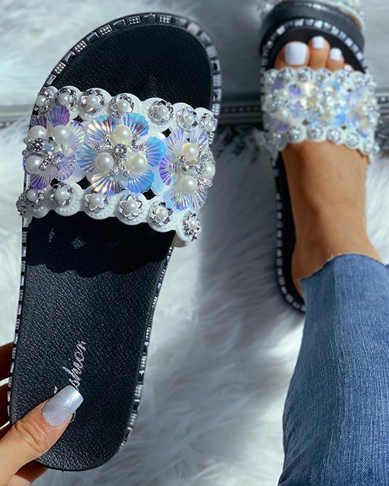 Beaded Flower Pattern Flat Sandals