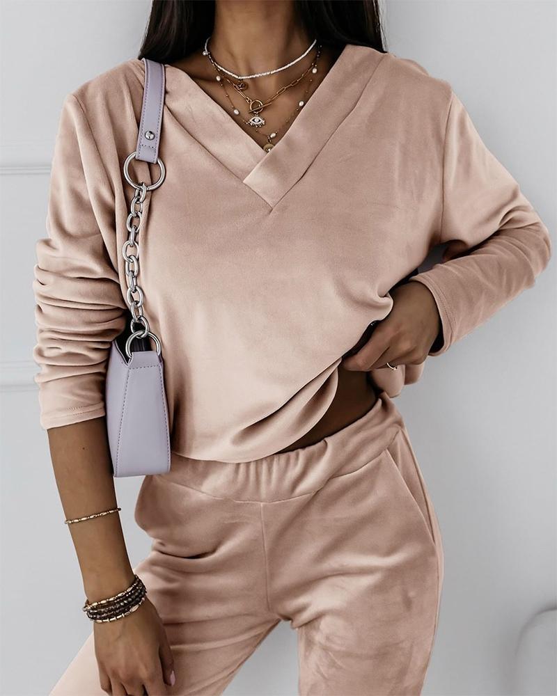 Long Sleeve V-Neck Casual Top