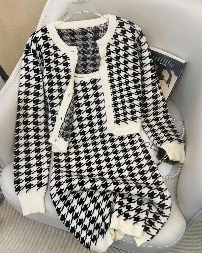 Contrast Paneled Houndstooth Pattern Knit Dress & Coat Set