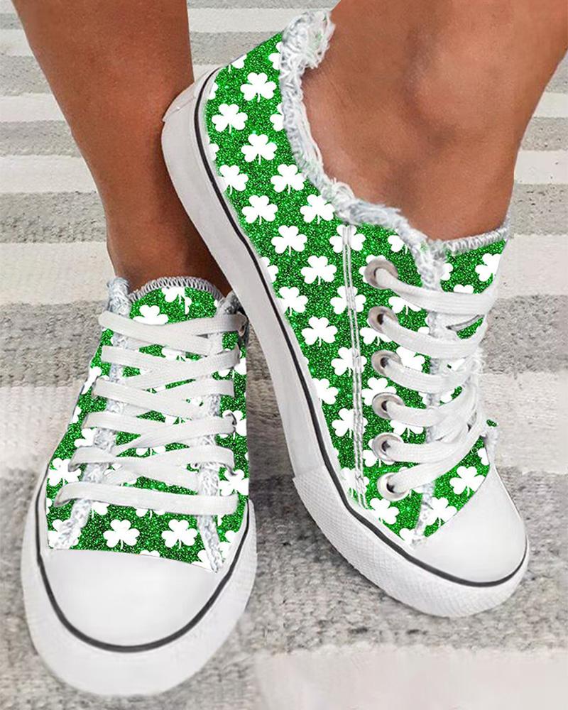 St. Patrick's Day Grass Clover Print Fringe Hem Canvas Sneakers