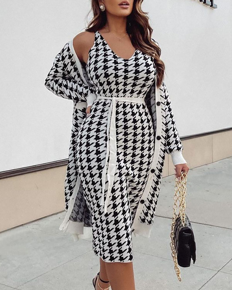 Long Sleeve Houdstooth Print Buttoned Knit Cardigan