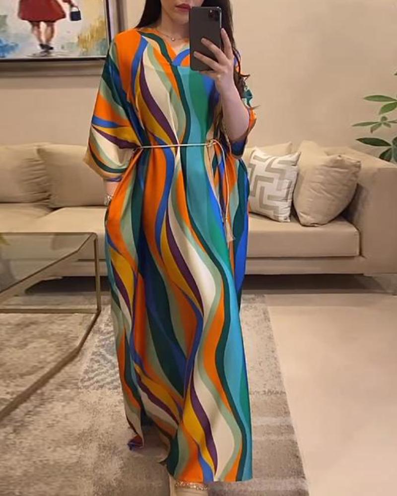 Abstract Print Batwing Sleeve Maxi Dress