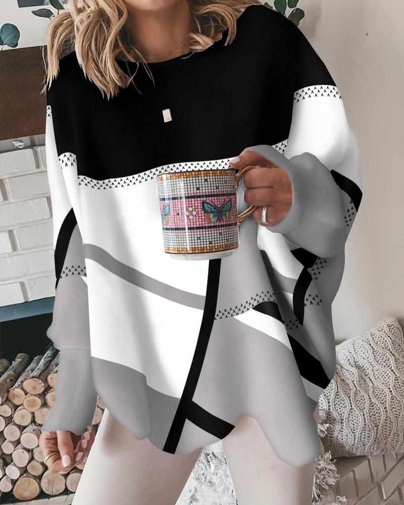 Geometric Print Long Sleeve Top