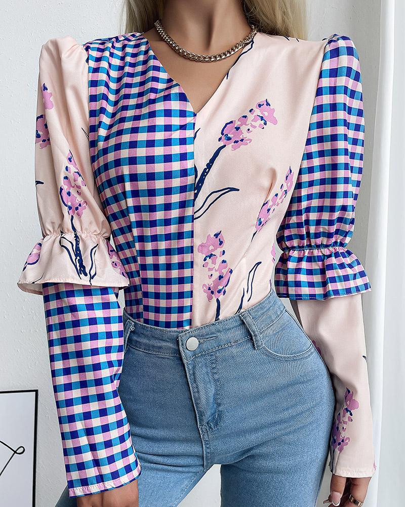 Plaid Floral Contrast V-Neck Flounce Sleeve Top