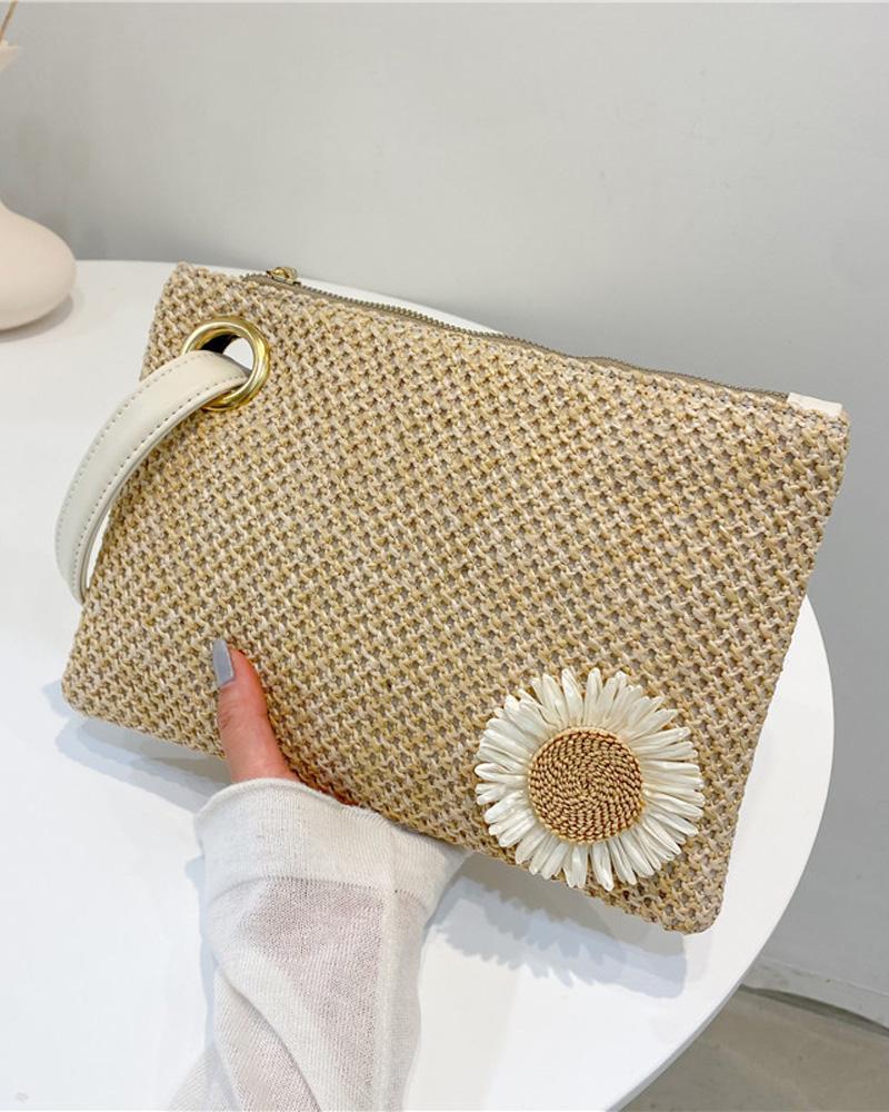 Floral Decor Straw Clutch Bag With Wristlet