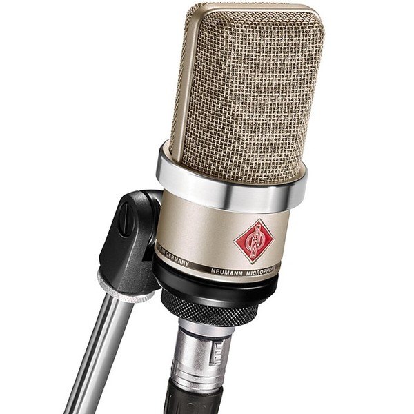  Студийный микрофон Neumann