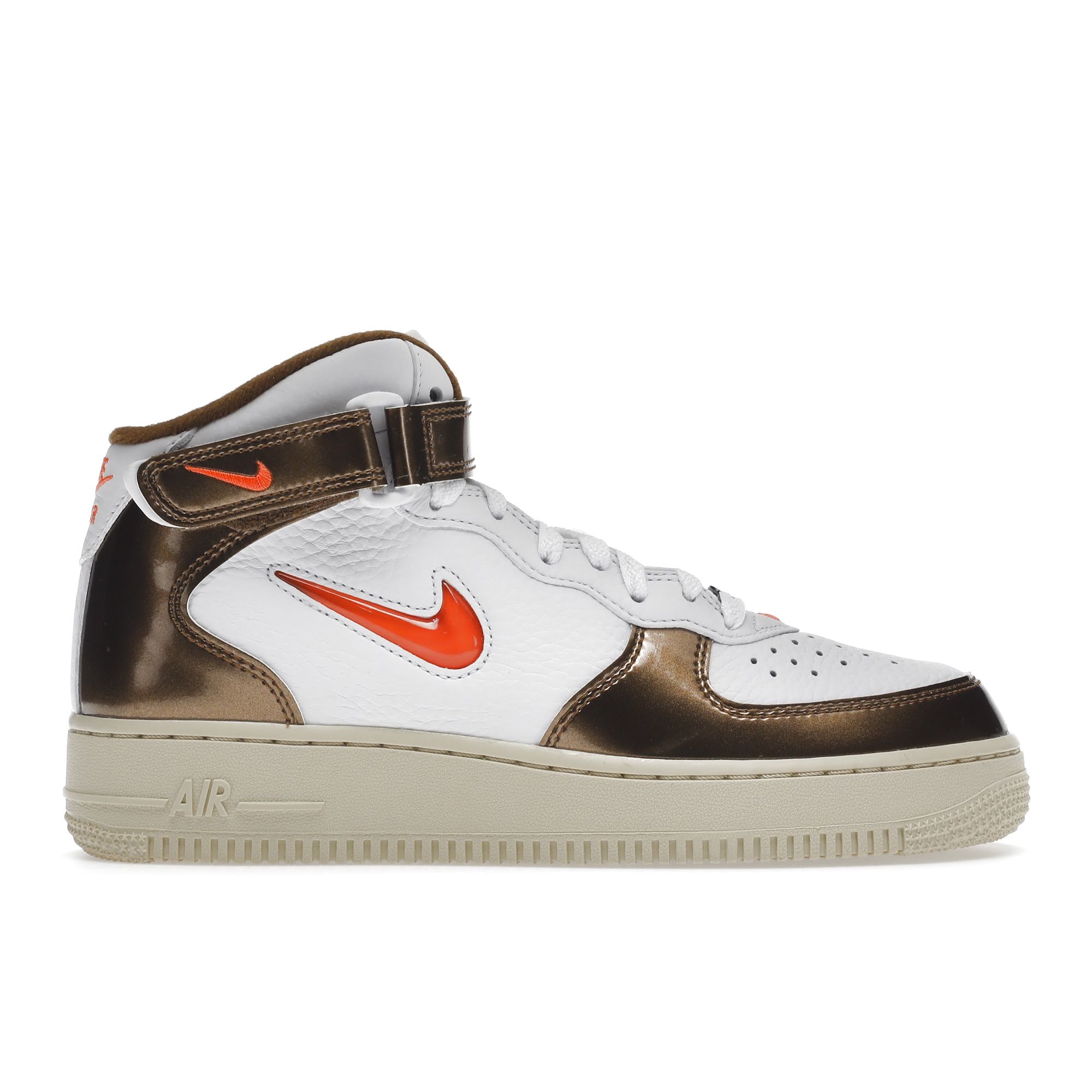 Мужские кроссовки Nike Air Force 1 Mid QS Ale Brown белые Total-Orange Beach DH5623-100 38.5