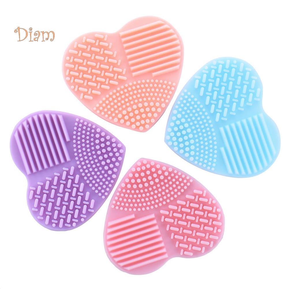 BEAUTY-TOOL Love Heart Wash Очиститель для косметических кистей Силиконовый скребок для чистки макияжа One size розы красного