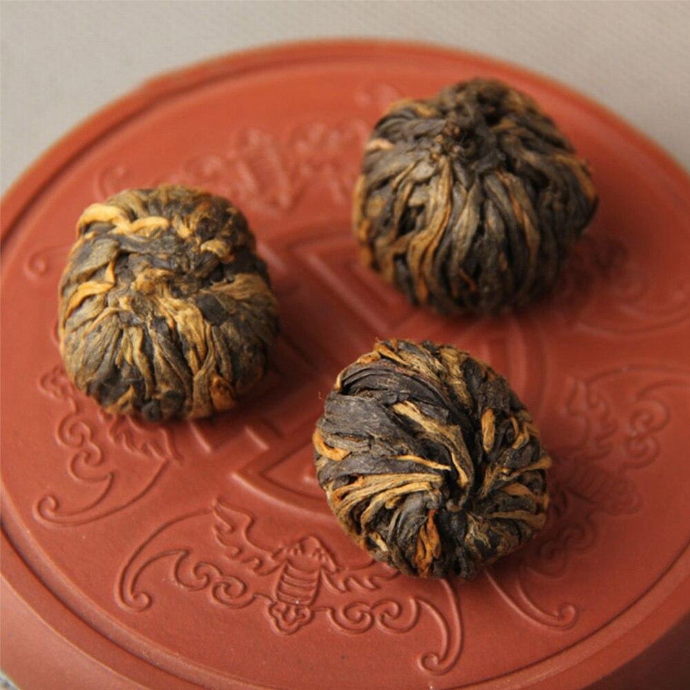 Китайский юньнаньский черный чай Fengqing Dianhong Pure Manual Black Tea Small Golden Ball Golden Bud Tea 100 г