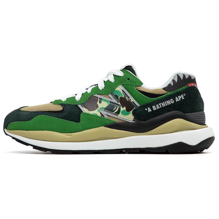 Зеленые кроссовки унисекс New Balance BAPE x 57/40 M5740BAE 37.5