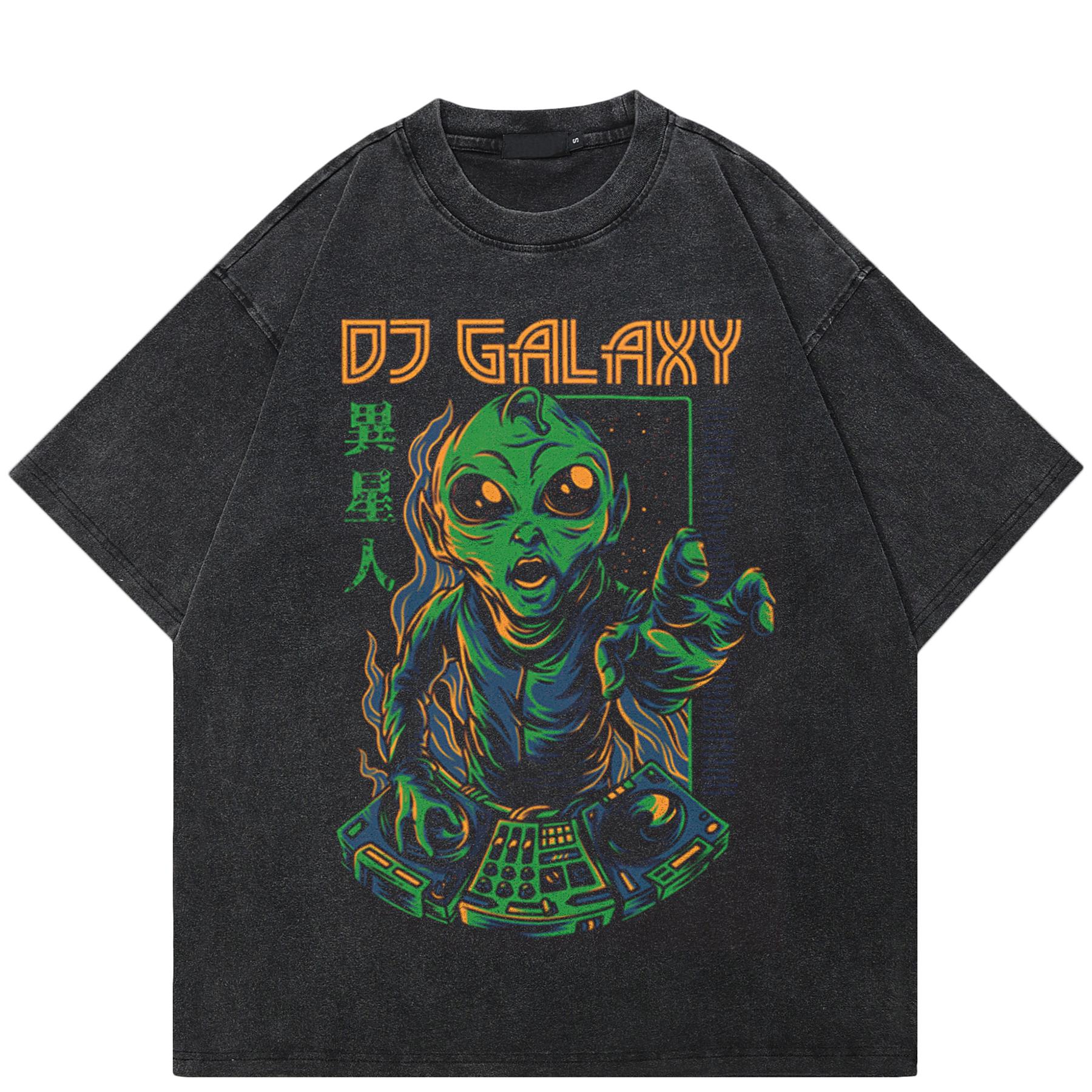 Футболка унисекс с принтом DJ Alien в уличном стиле XS чёрный